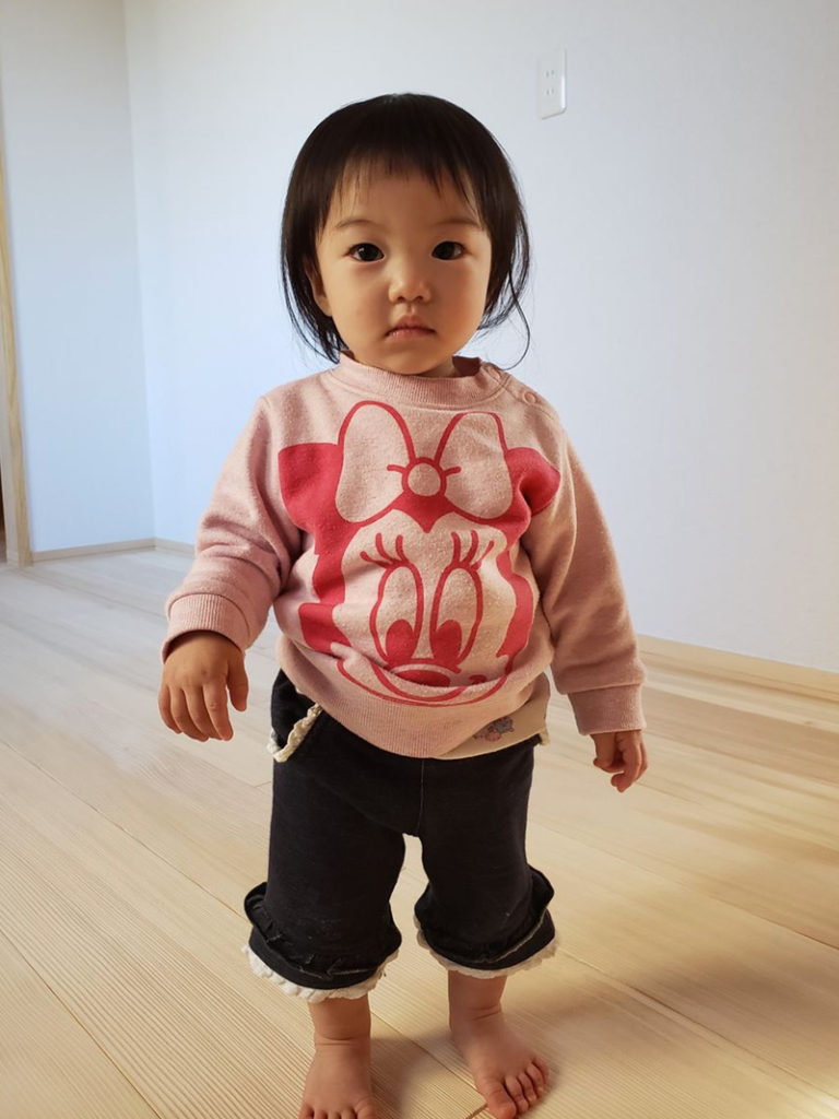 小さな子どもの吸う空気